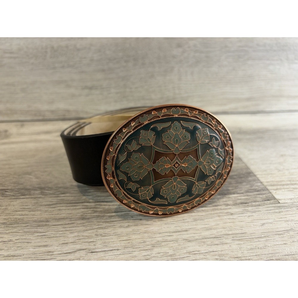 Sonoma Life Style Leather Belt Brown With Brass and Oval Buckle Size Small